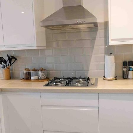 Garden Of Eden 1 Bedroom Flat In Fishponds บริสตอล ภายนอก รูปภาพ